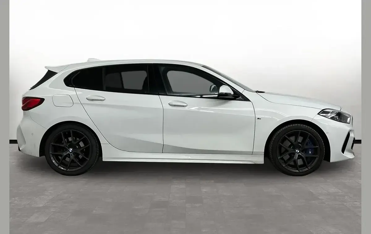 Used BMW 120 M Sport 187 HP (137 kW) 2022 White Hatchback