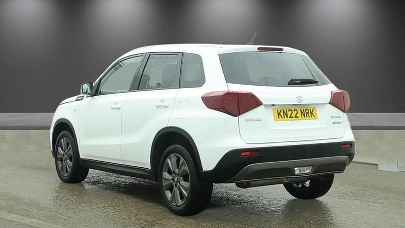 Used Suzuki Vitara SZ-T 129 HP (94 kW) 2022 White SUV