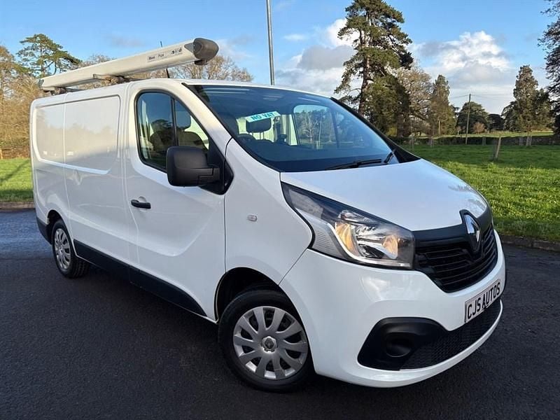 Begagnad Renault Trafic Business 2018 Vit Minibuss