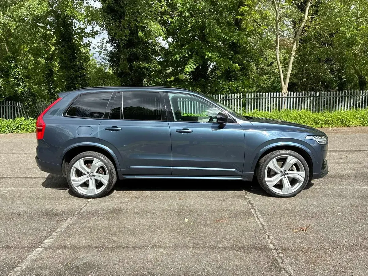 Used Volvo XC90 Ultimate 2023 Blue SUV