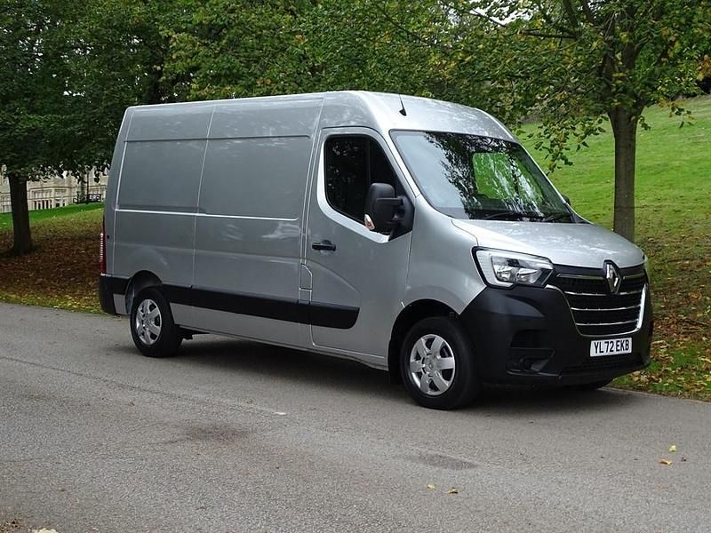 Grey Used 2023 Renault Master Business Van | £15,495 (Good price) - Image 1/4