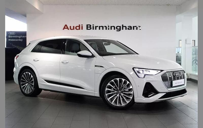 White Used 2021 Audi e-tron S-Line SUV | £26,000 (Expensive) - Image 1/4