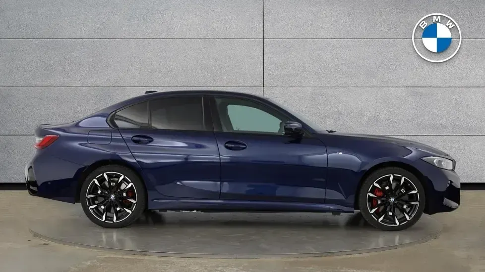 Used BMW 330e M Sport 288 HP (211 kW) 2025 Blue Sedan