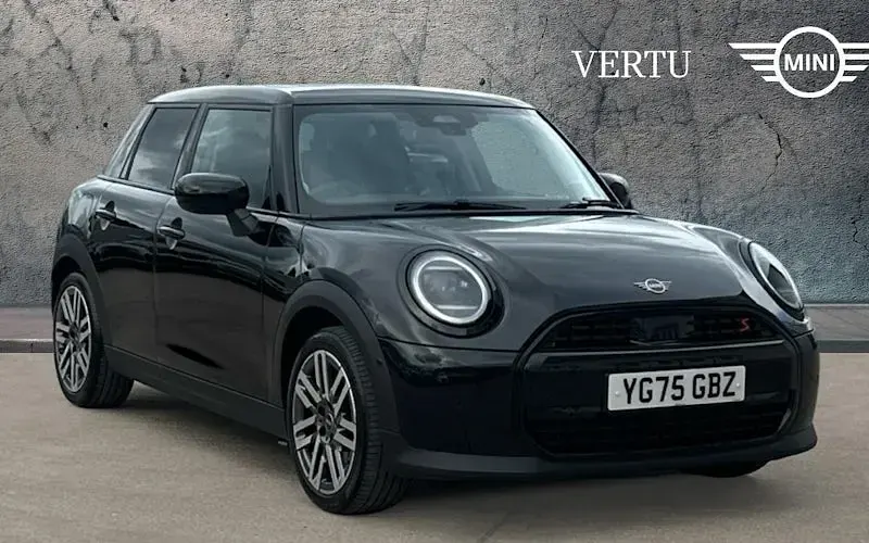Used Mini Cooper Classic 150 kW (204 HP) 2026 Hatchback