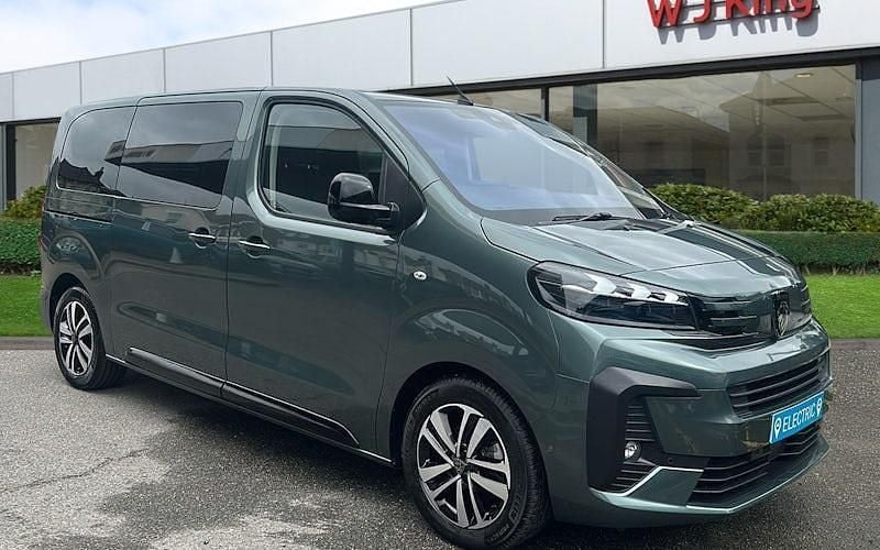 Used 2026 Peugeot e-Traveller Allure MPV | £31,895 (Fair price) - Image 1/3