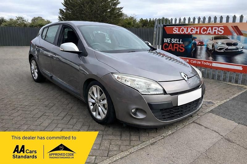 Used Renault Mégane III 106 HP (77 kW) 2010 Grey Hatchback