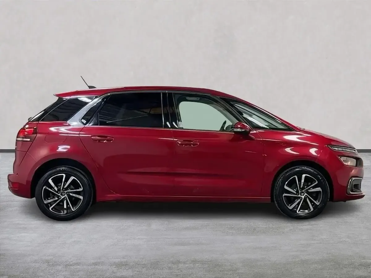 Käytetty Citroën C4 Flair 130 HP (95 kW) 2019 Punainen Tila-auto