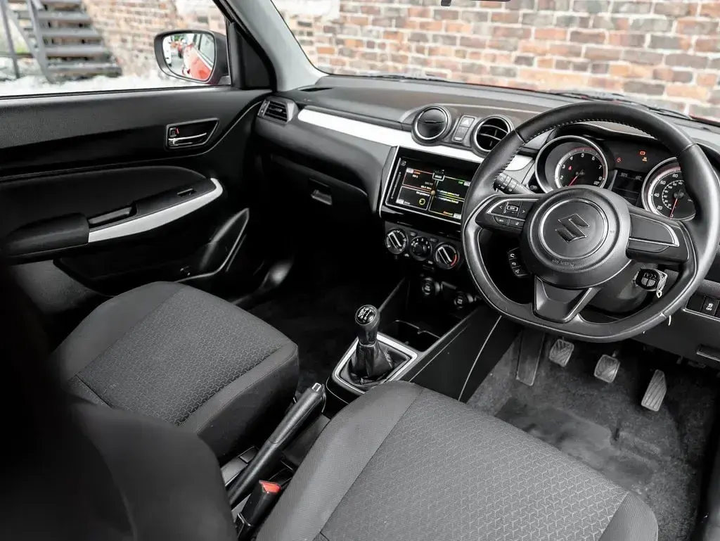 Used Suzuki Swift SZ-T 111 HP (81 kW) 2019 Red Hatchback