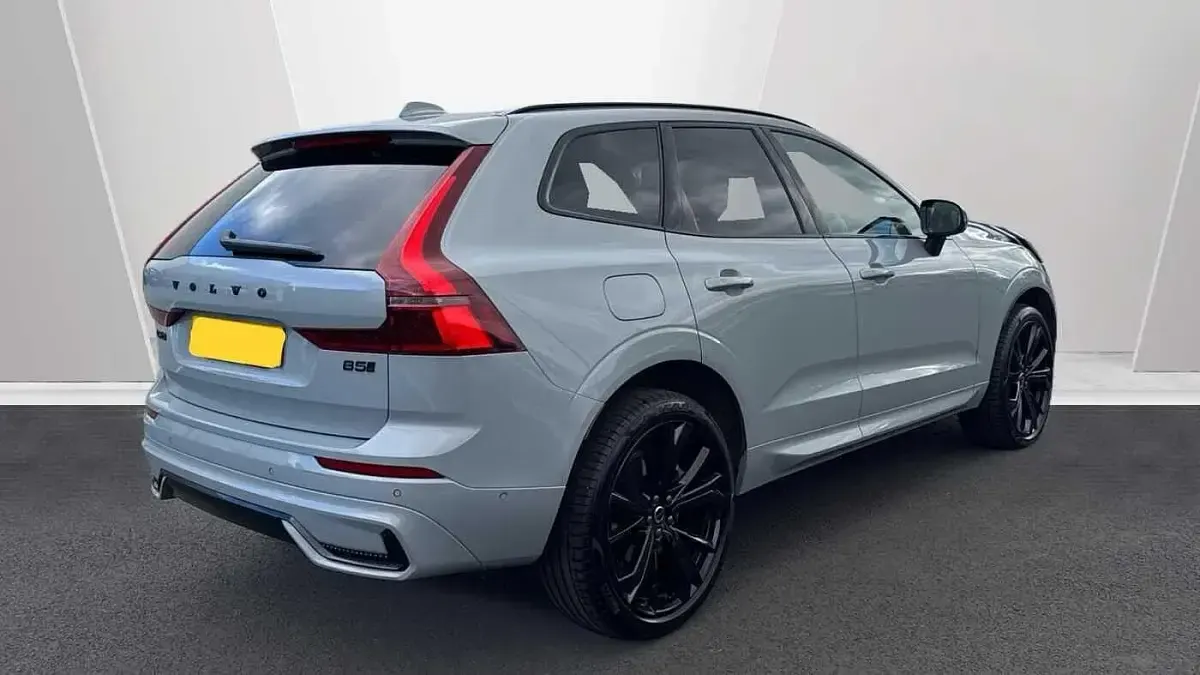 New Volvo XC60 Plus 250 HP (183 kW) 2026 Grey SUV