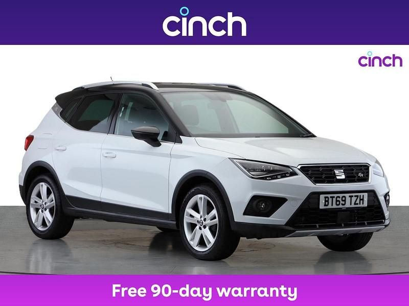 White Used 2019 Seat Arona FR SUV | £10,449 (Fair price) - Image 1/3