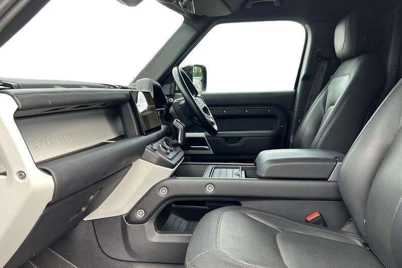 Image 3/4