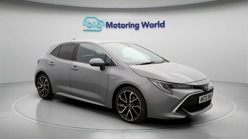 Used 2021 Toyota Corolla | £14,500 (A bit pricey) - Image 1/4