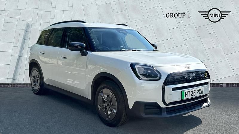 White Used 2025 Mini Countryman SUV | £32,995 (Super price) - Image 1/4