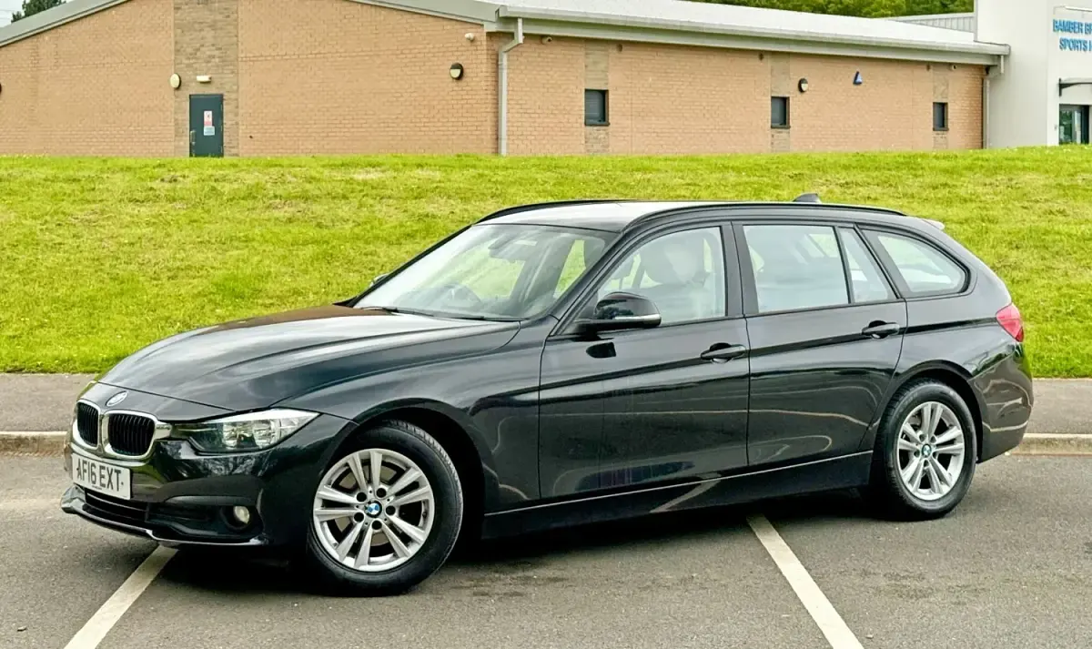 Usado BMW 320 Efficient Dynamics 2016 Negro Familiar
