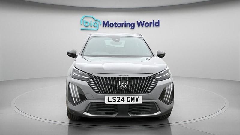 Used Peugeot 2008 GT 130 HP (95 kW) 2024 Grey SUV