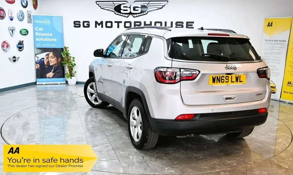 Used Jeep Compass Longitude 120 HP (88 kW) 2019 Silver SUV