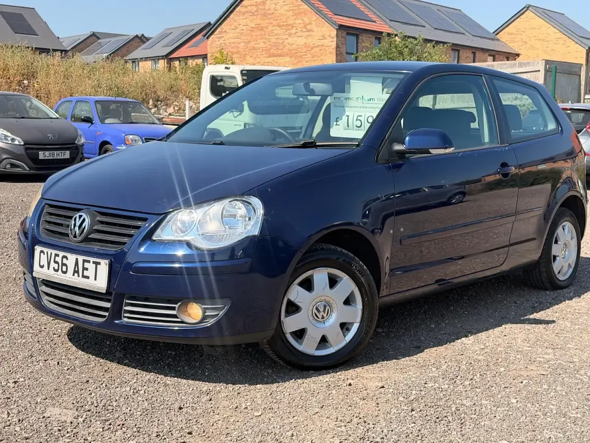 Used VW Polo S 64 HP (47 kW) 2006 Blue Hatchback