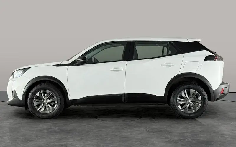 Used Peugeot 2008 Active Premium 110 HP (80 kW) 2022 White SUV