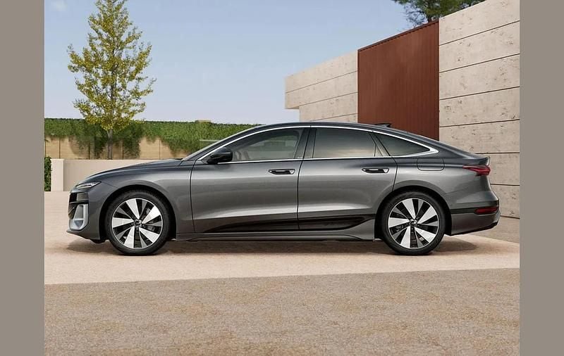 New Audi e-tron S-Line 206 kW (281 HP) 2025 Other SUV