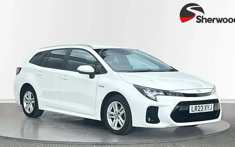 Used Suzuki Swace 140 HP (102 kW) 2023 Estate