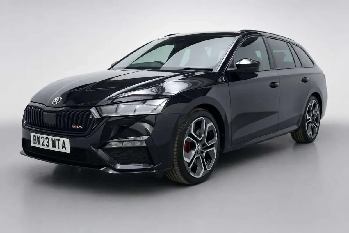 Used Skoda Octavia vRS 200 HP (147 kW) 2023 Black Estate