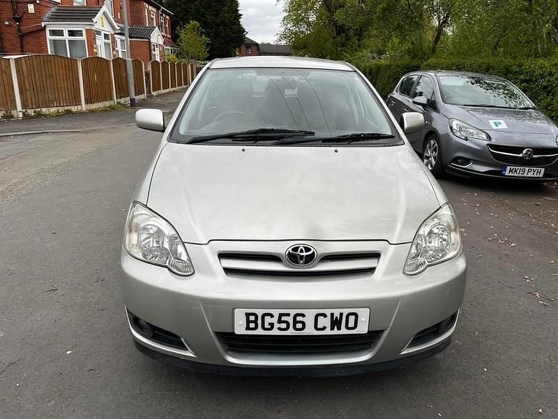 Used Toyota Corolla 2006 Silver Hatchback