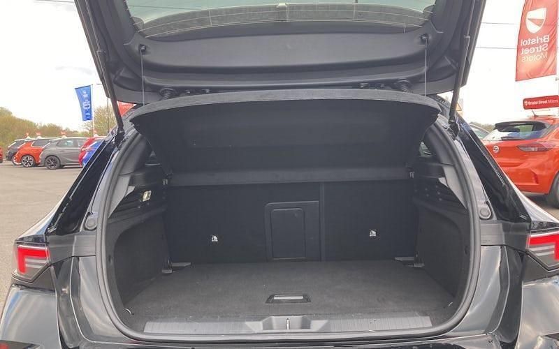 Used Vauxhall Astra GS Line 131 HP (96 kW) 2025 Hatchback