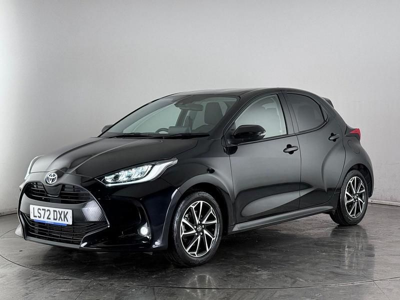 Used Toyota Yaris Hybrid Design 2022 Black Hatchback