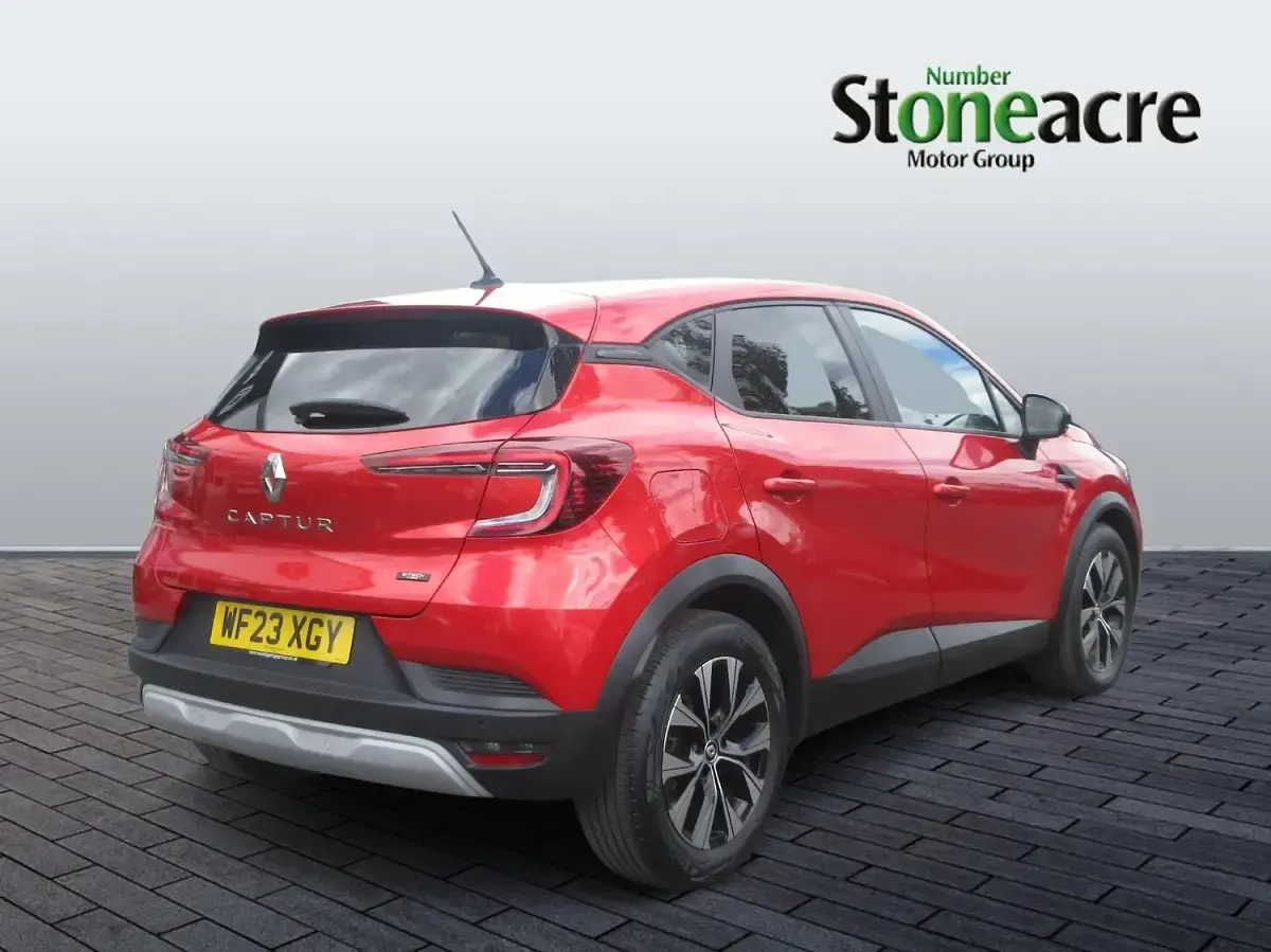 Used Renault Captur Evolution 142 HP (104 kW) 2023 Red SUV