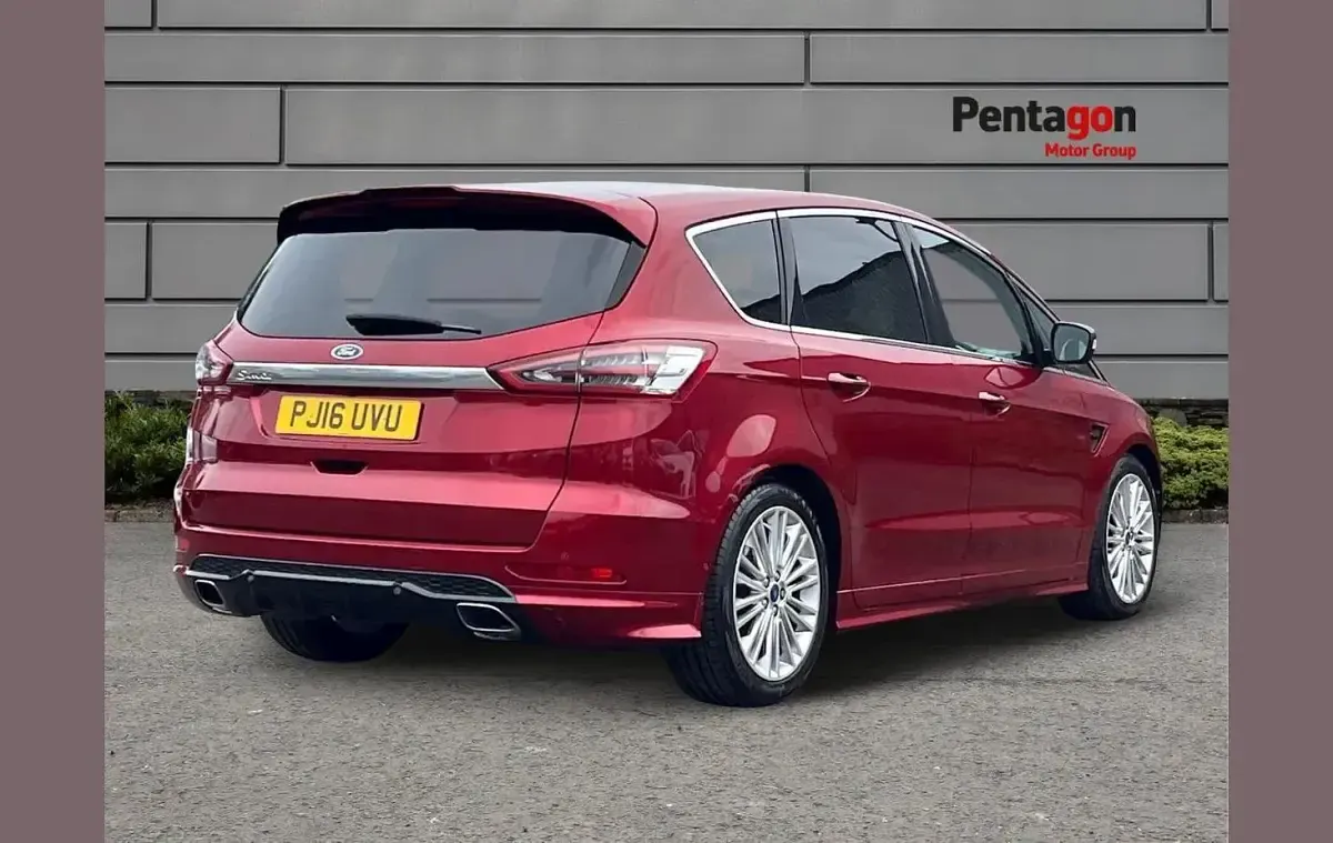 Used Ford S-MAX Sport 206 HP (151 kW) 2016 Red MPV