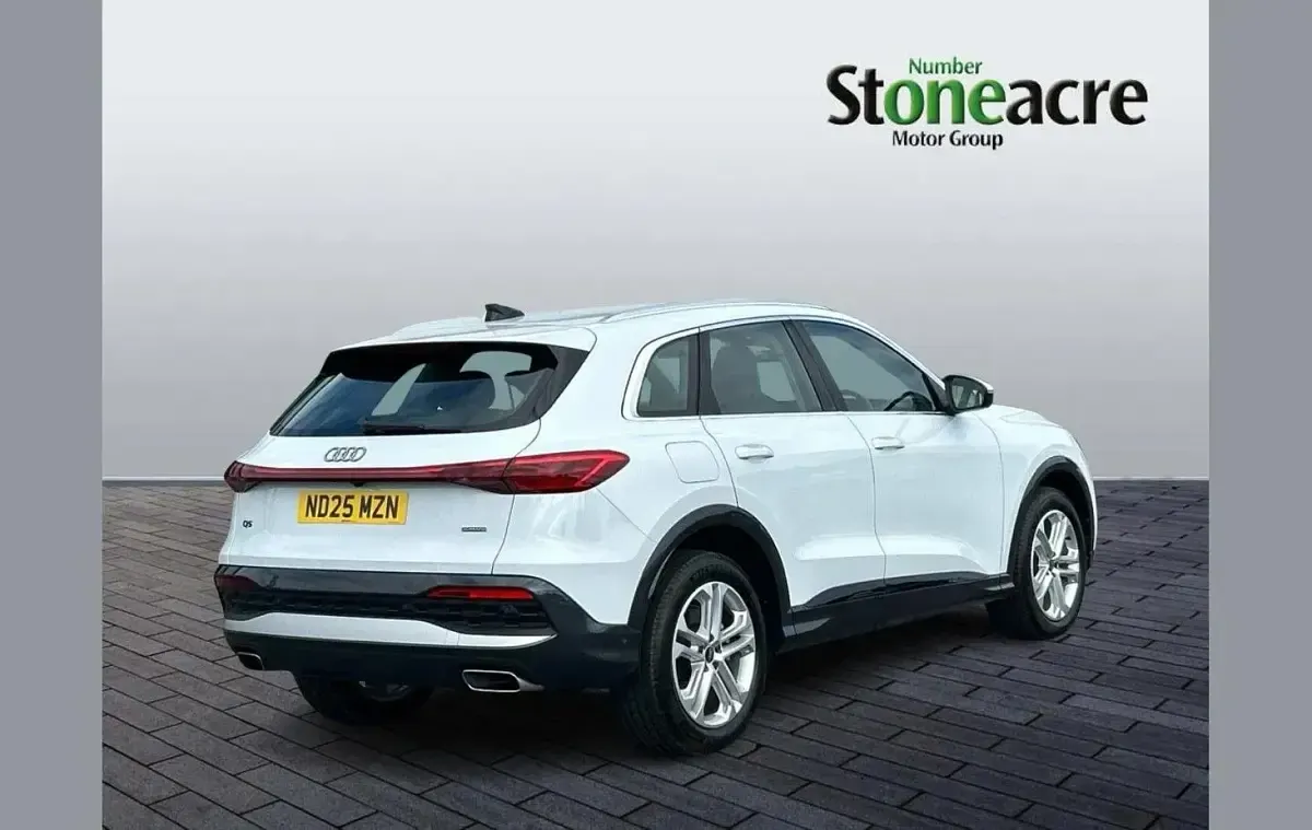 Used Audi Q5 Sport 200 HP (147 kW) 2025 White SUV