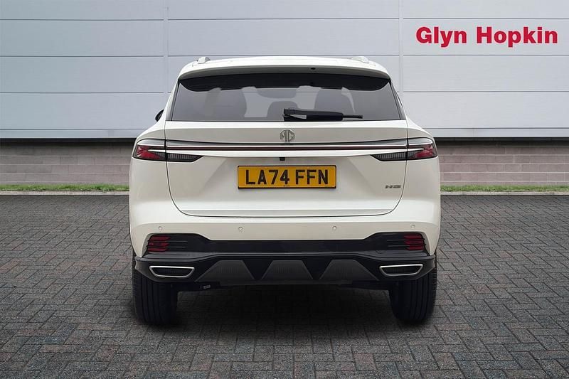 Used MG HS SE 2024 White SUV