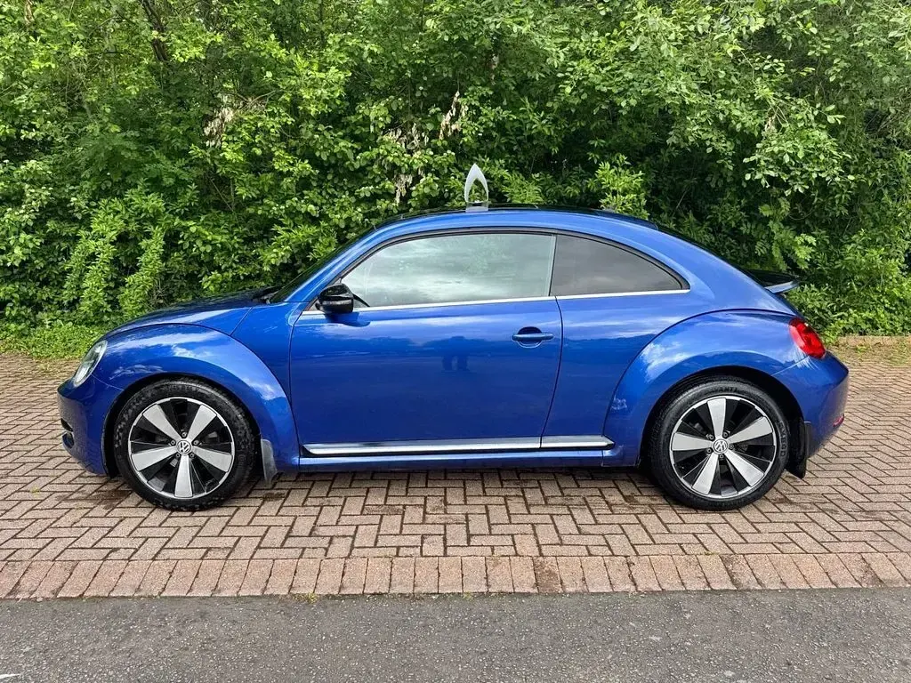 Used VW Beetle Sport 140 HP (102 kW) 2013 Blue Hatchback