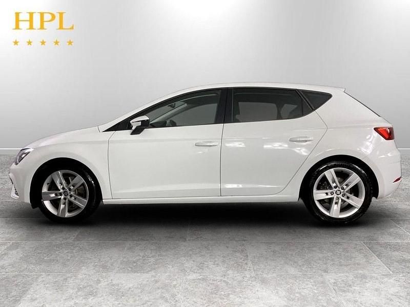 Used Seat Leon FR 190 HP (139 kW) 2018 White Hatchback