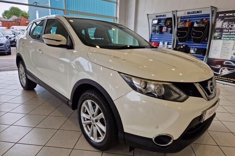 White Used 2014 Nissan Qashqai Acenta SUV | £5,425 (Fair price) - Image 1/1