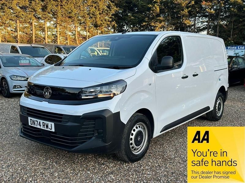 Used Vauxhall Vivaro S 2024 White MPV
