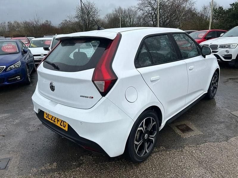 Usado MG MG3 Exclusive 106 CV (77 kW) 2022 Blanco Utilitario