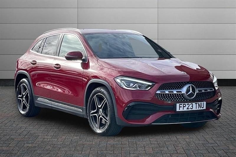 Used Mercedes GLA200 Executive 163 HP (119 kW) 2023 Cosmos black SUV