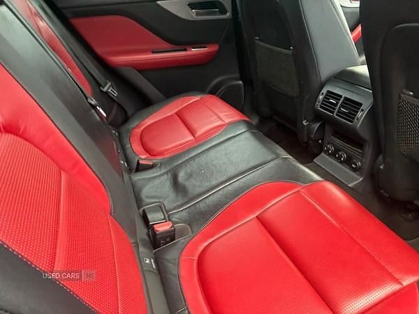 Used Jaguar F-Pace R-Sport 240 HP (176 kW) 2017 Black SUV