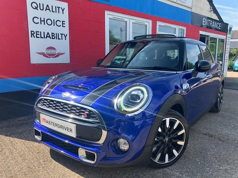 Blue Used 2019 Mini Cooper S Exclusive Hatchback | £13,955 (Fair price) - Image 1/3