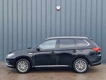 Used Mitsubishi Outlander P-HEV 224 HP (164 kW) 2020 Black SUV