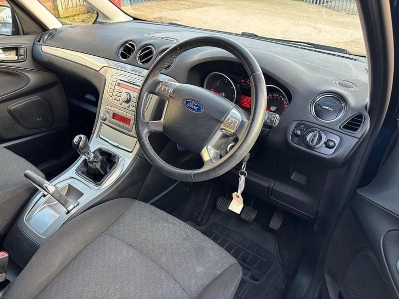 Used Ford Galaxy Zetec 2009 Blue MPV