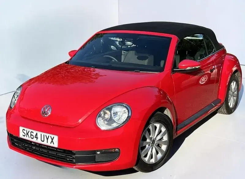 Used VW Beetle 105 HP (77 kW) 2014 Red Hatchback