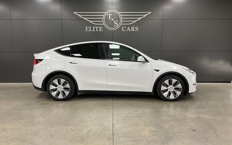 Used Tesla Model Y Long Range AWD 286 kW (389 HP) 2025 SUV