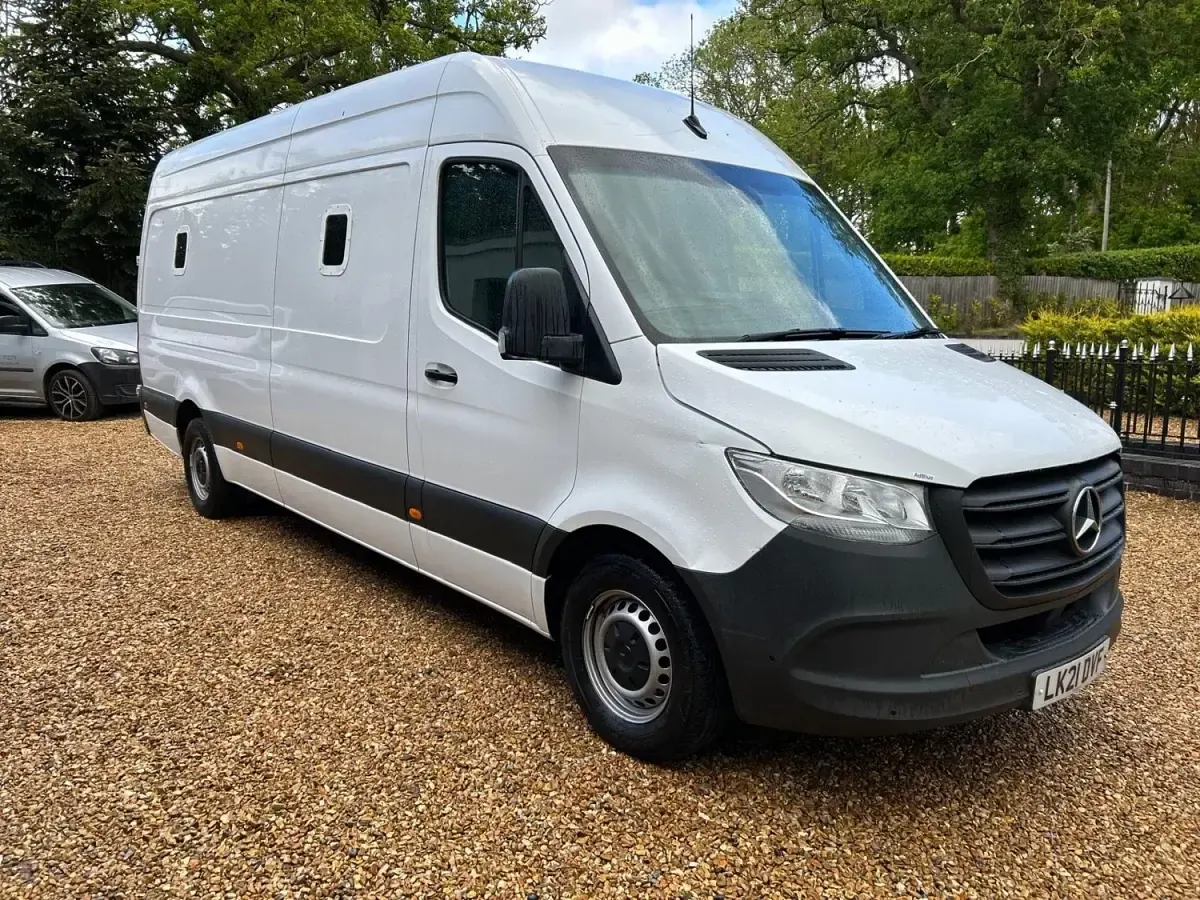 Gebraucht Mercedes Sprinter 2021 Weiß Van