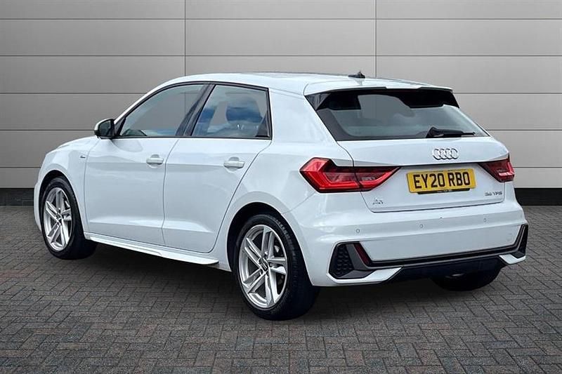 Usado Audi A1 S-Line 150 HP (110 kW) 2020 Branco SUV