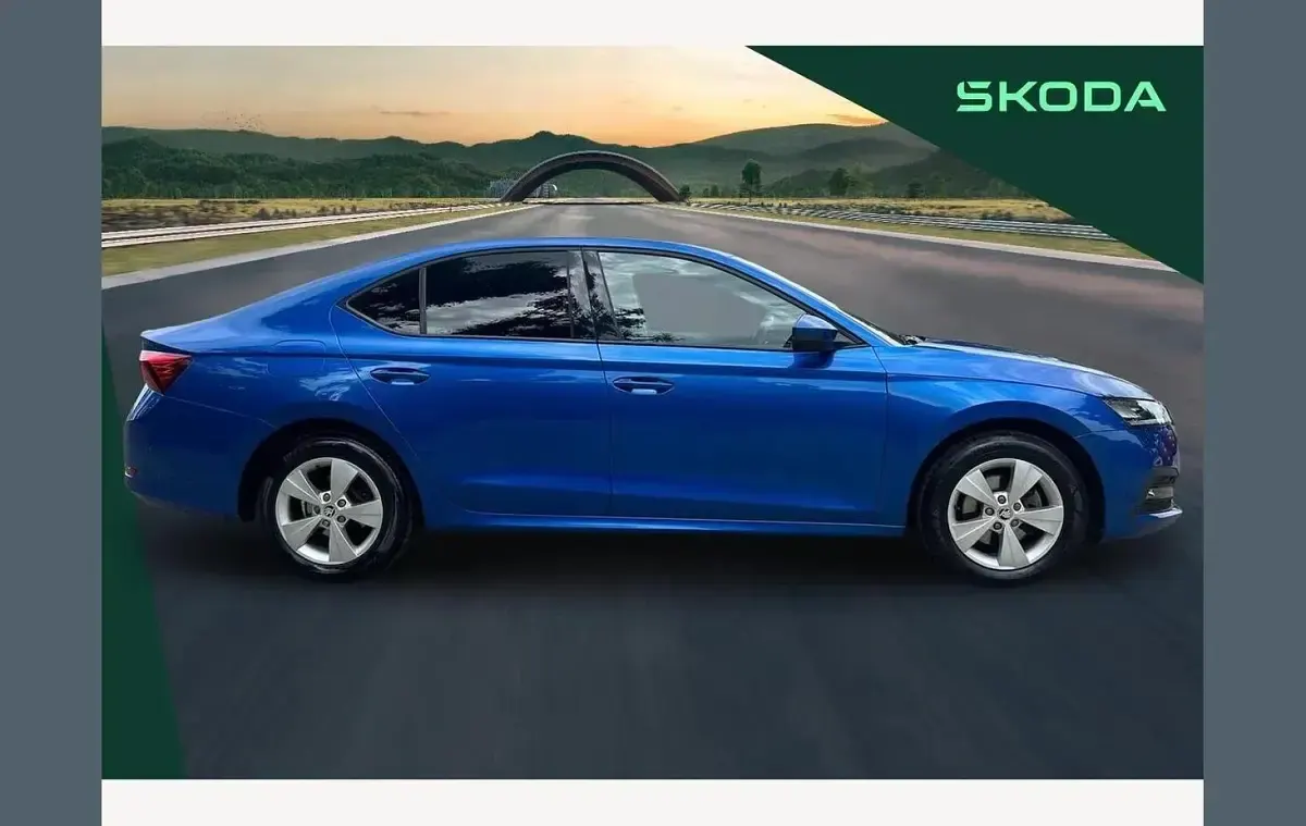 Used Skoda Octavia SE First Edition 110 HP (80 kW) 2020 Blue Hatchback