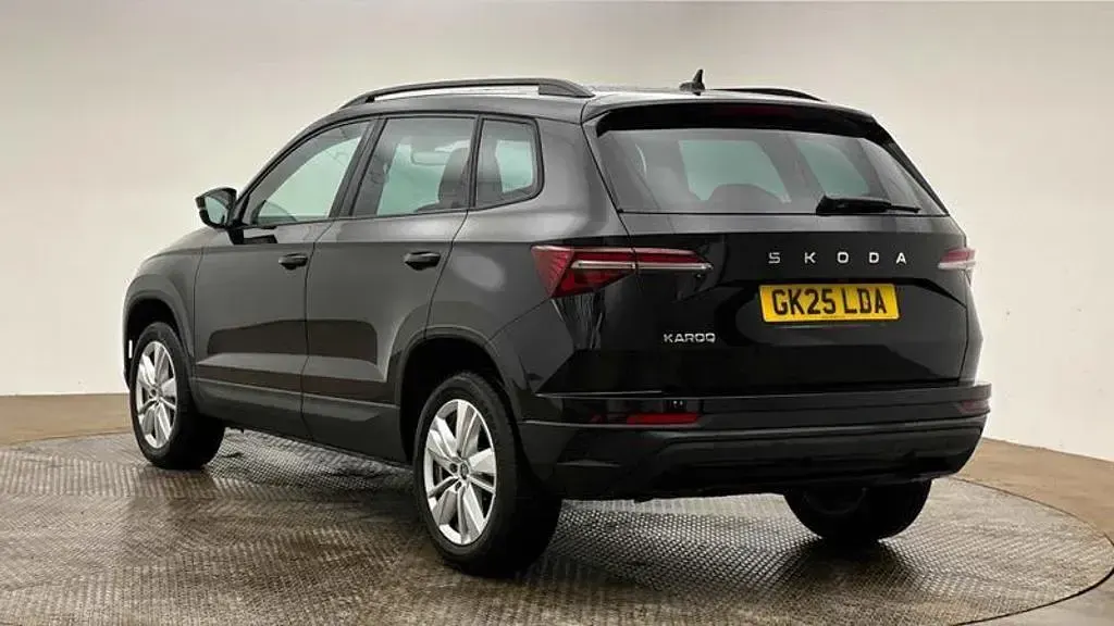 Używany Skoda Karoq SE 150 KM (110 kW) 2025 Czarny SUV