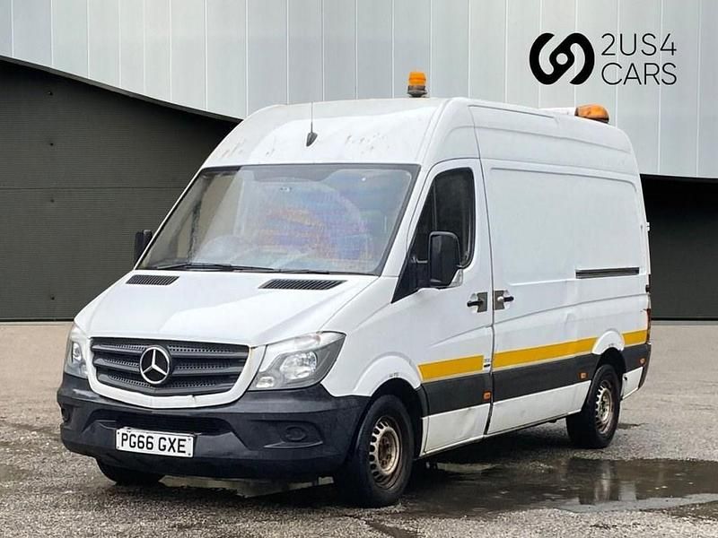 Used Mercedes Sprinter 140 HP (102 kW) 2017 White Van