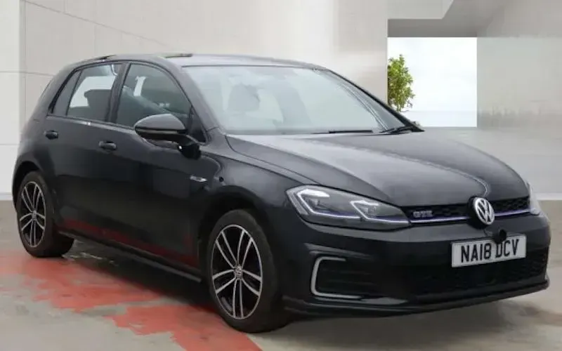 Used VW Golf VII GTE 204 HP (150 kW) 2018 Hatchback